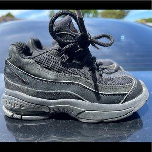 NIKE Air Max 95 Triple Black Toddler Shoes Size 9C